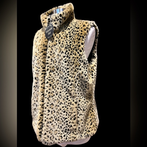 NWT Kristen Blake reversible faux fur animal print vest - Picture 5 of 11